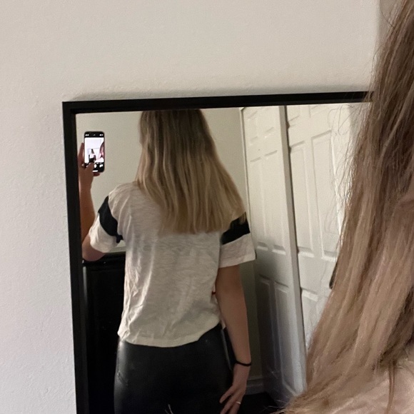 Joshua Tree Shirt 🌴 - Picture 2 of 3